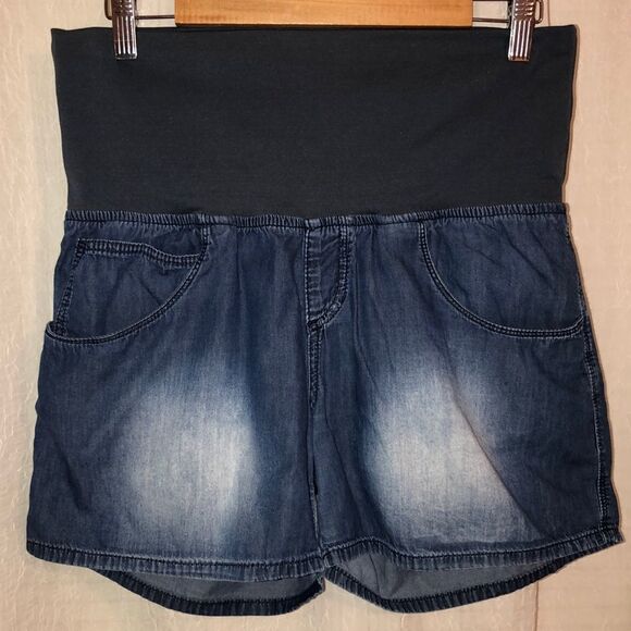 Maternity 12 Lyocell Blue Denim Shorts - Picture 1 of 10